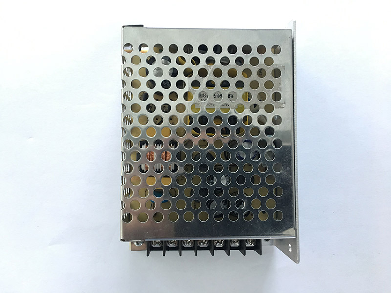  24V12V输出电源